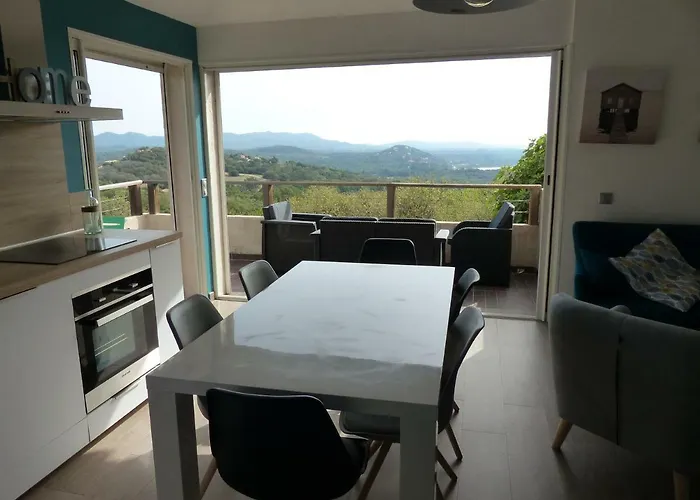 Bavela Holiday home *